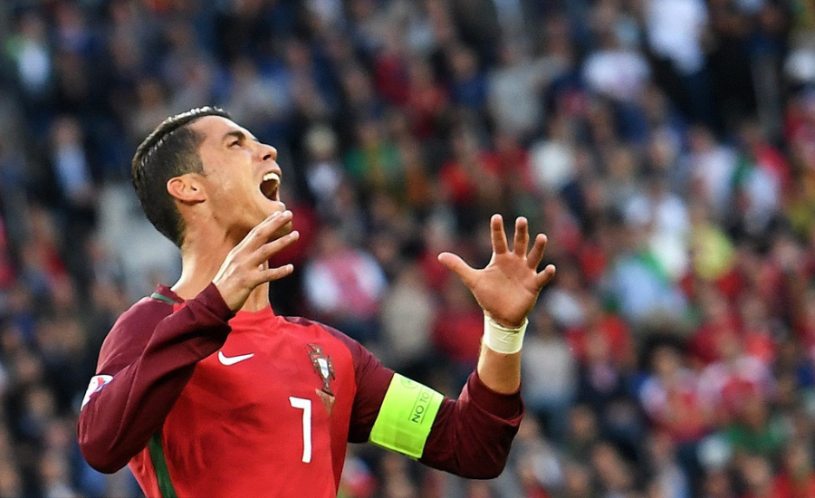  克莱蒙头球绝杀终结巴黎十二连胜  