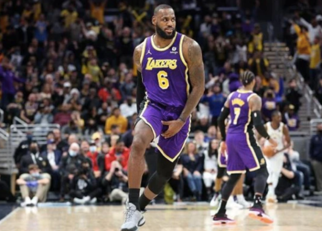  老鹰特雷杨冲突 被禁赛一场引争议  